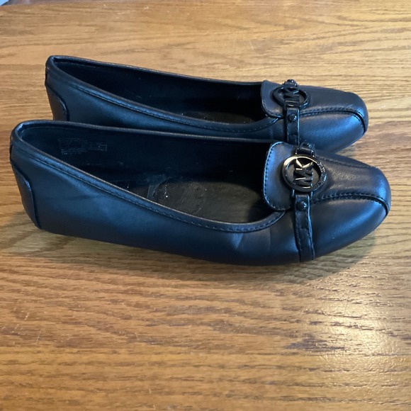 Michael Kors Fulton Moc Flats Womens 8M Black Leather Logo Medallion Excellent - Picture 7 of 10